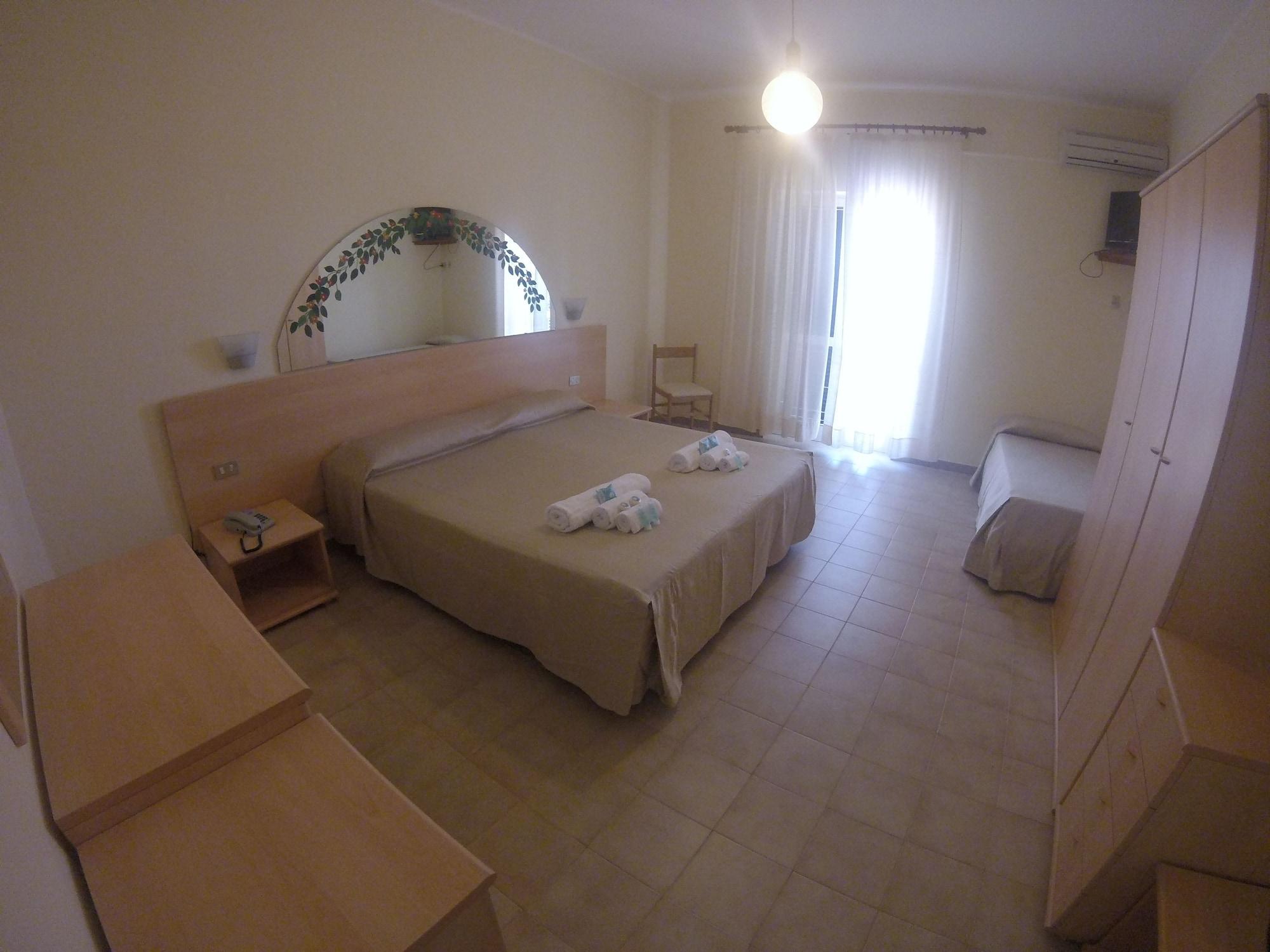 Riviera Hotel 4*